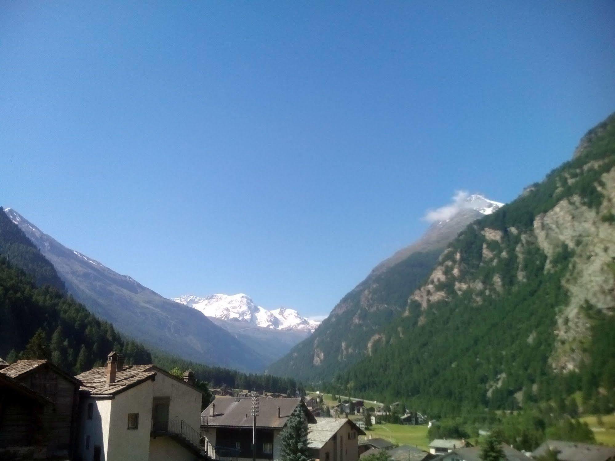 Hotel Klein Matterhorn Randa Exterior photo